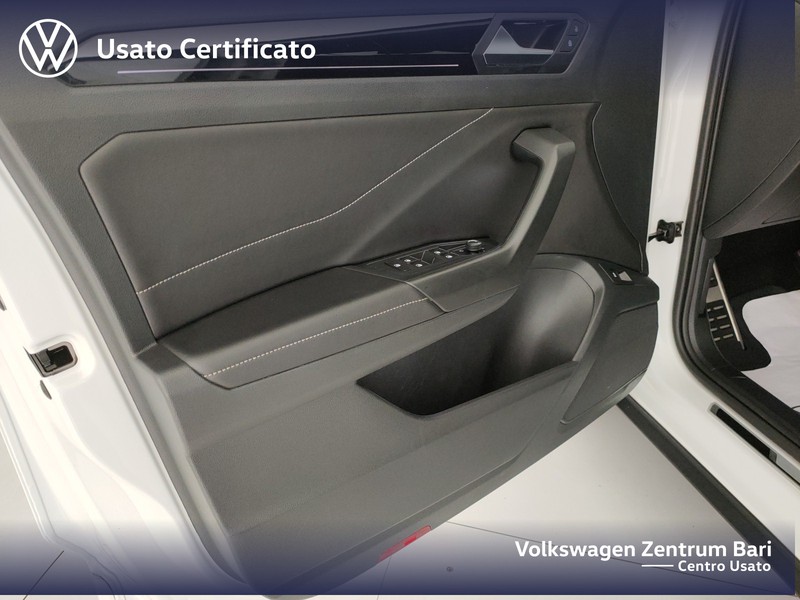 Volkswagen T-Roc 2.0 tdi r-line 150cv dsg - 14