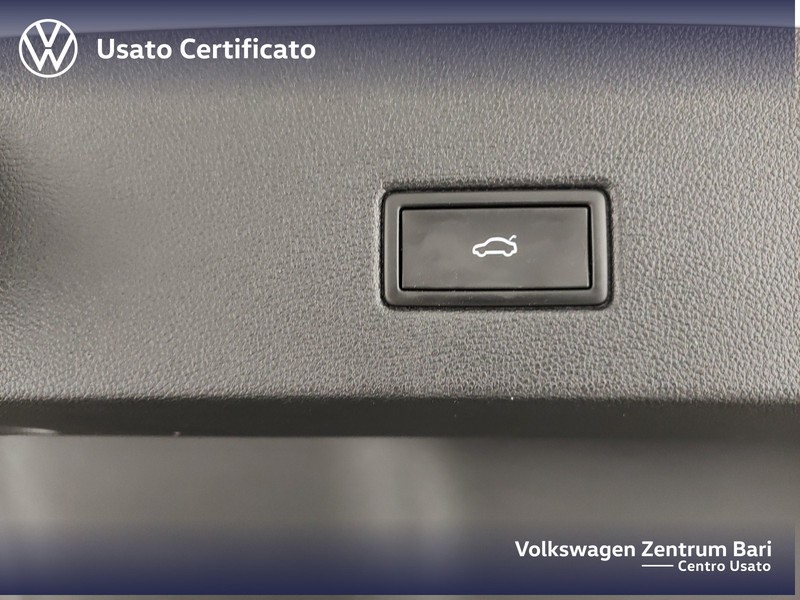 Volkswagen T-Roc 2.0 tdi r-line 150cv dsg - 28