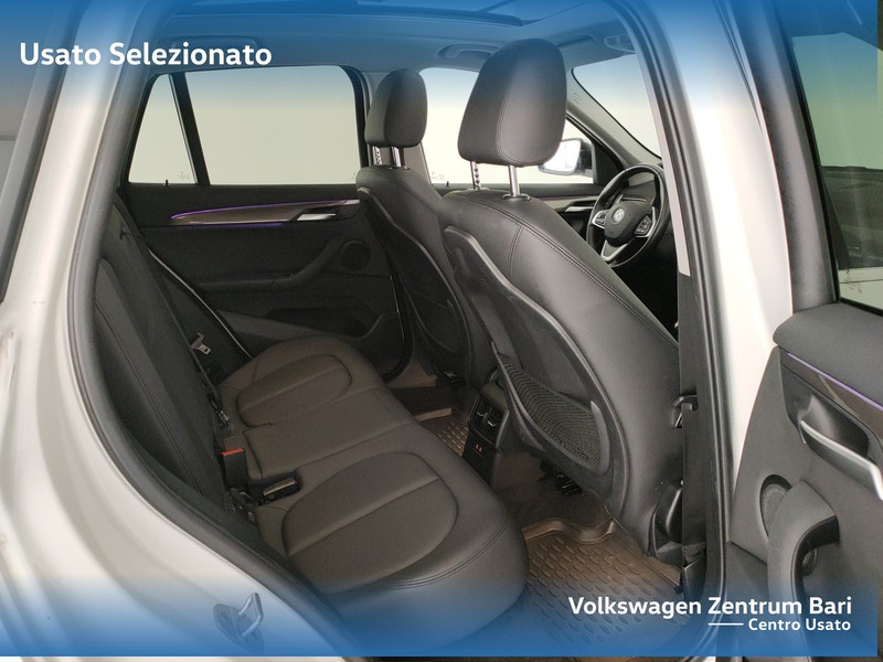 BMW X1 sdrive18d xline plus auto - 22