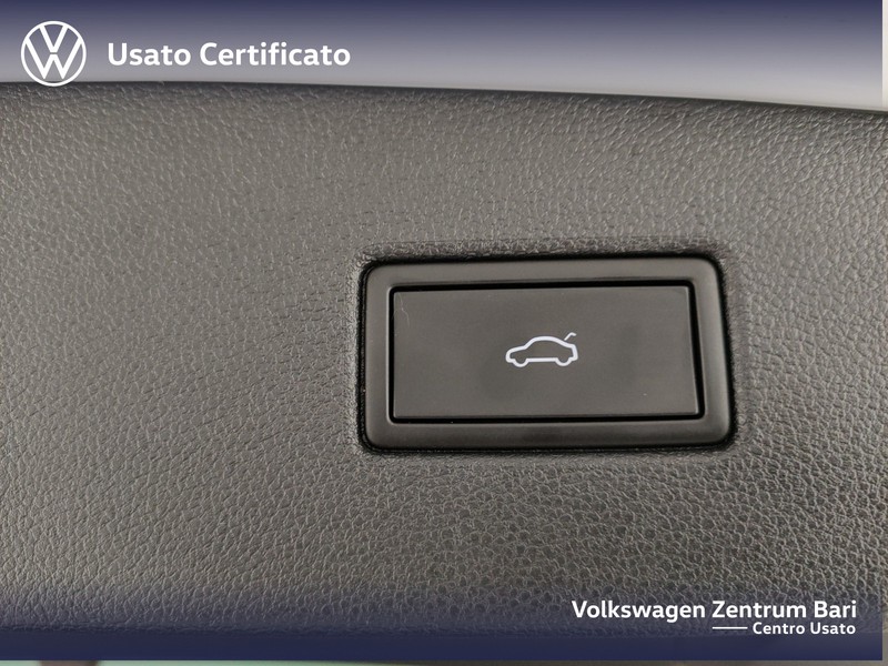 Volkswagen Tiguan 2.0 tdi elegance 150cv dsg - 24