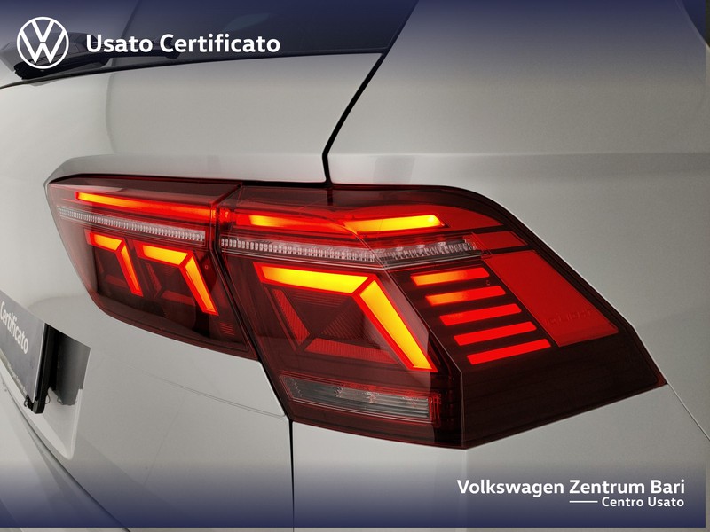 Volkswagen Tiguan 2.0 tdi elegance 150cv dsg - 23