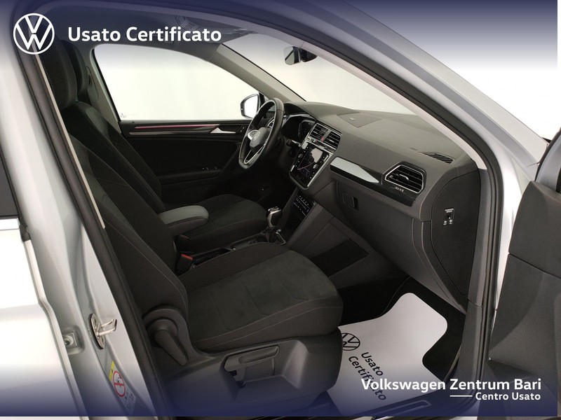 Volkswagen Tiguan 2.0 tdi elegance 150cv dsg - 25