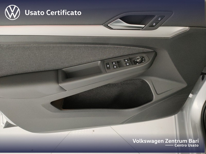 Volkswagen Golf 2.0 tdi life 115cv dsg - 12