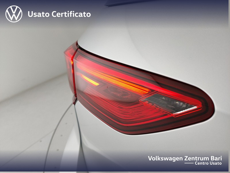 Volkswagen Golf 2.0 tdi life 115cv dsg - 19