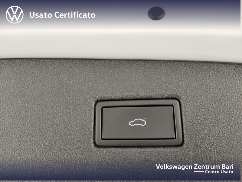 Volkswagen Tiguan 2.0 tdi elegance 150cv dsg - 24