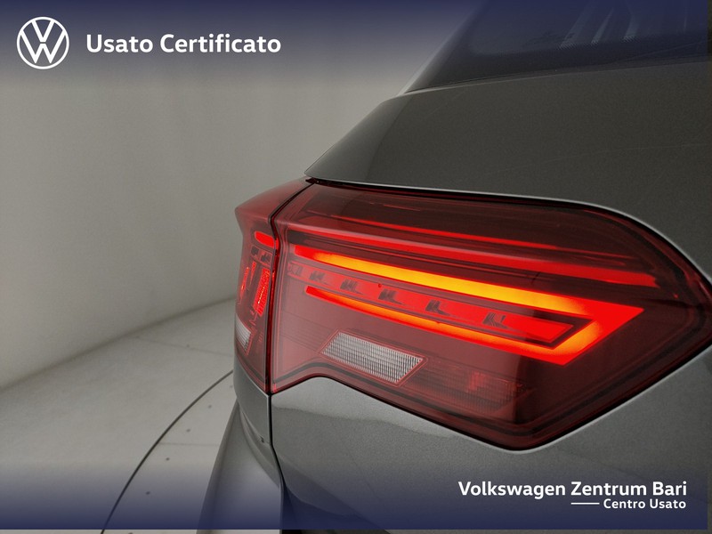 Volkswagen T-Roc 1.0 tsi life 110cv - 18