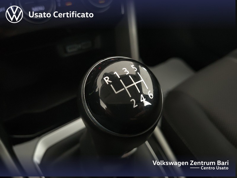 Volkswagen T-Roc 1.6 tdi business - 9