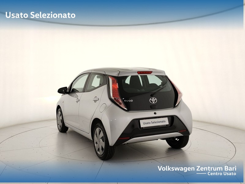 Toyota Aygo 5p 1.0 x-play my15 - 8