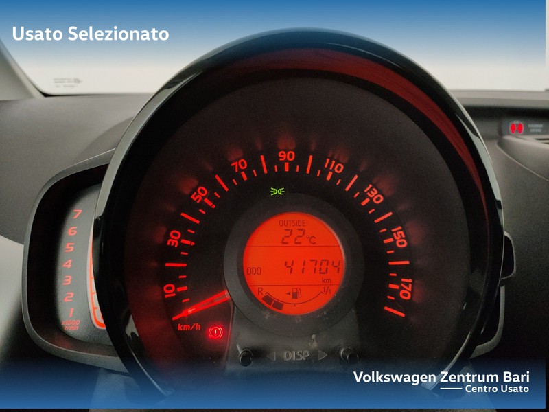 Toyota Aygo 5p 1.0 x-play my15 - 10