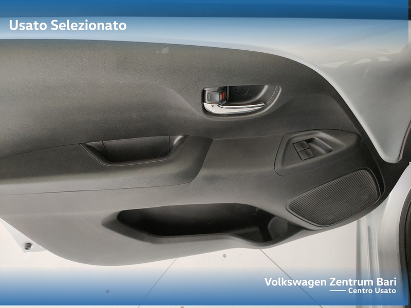 Toyota Aygo 5p 1.0 x-play my15 - 15
