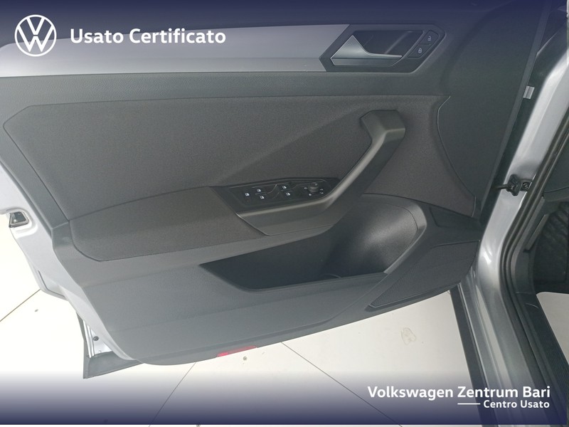 Volkswagen T-Roc 2.0 tdi life 115cv - 12