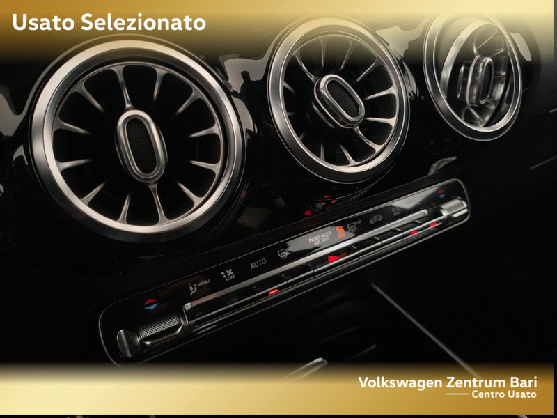 Mercedes GLA 220 d premium 4matic auto - 11