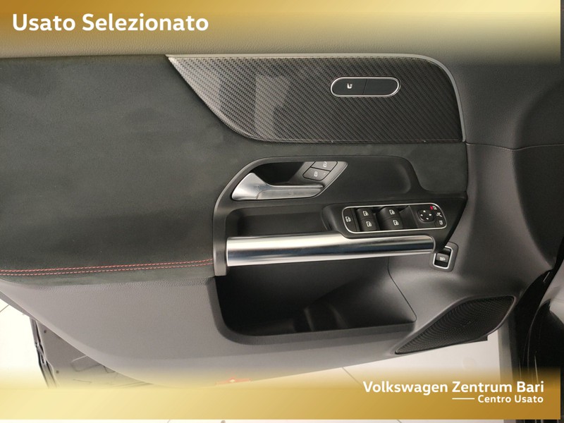Mercedes GLA 220 d premium 4matic auto - 14