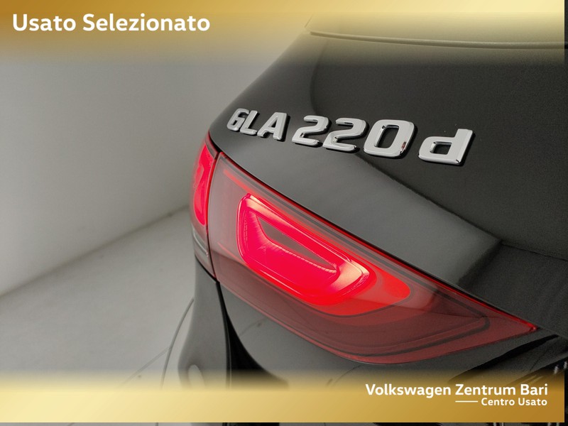 Mercedes GLA 220 d premium 4matic auto - 21