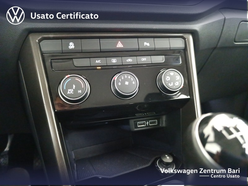 Volkswagen T-Roc 1.6 tdi style - 12