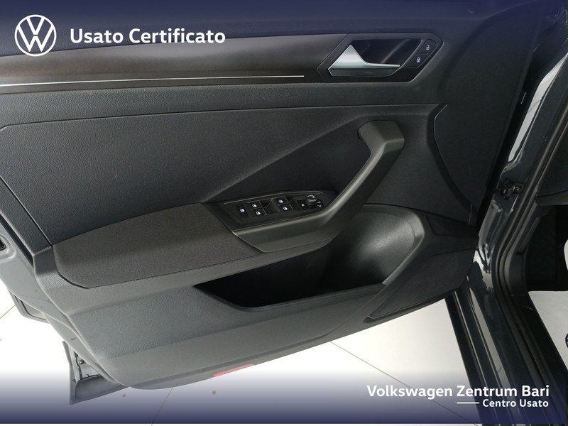 Volkswagen T-Roc 1.6 tdi style - 14
