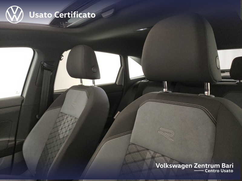 Volkswagen Taigo 1.0 tsi r-line 110cv - 13