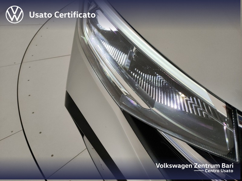 Volkswagen Taigo 1.0 tsi r-line 110cv - 24
