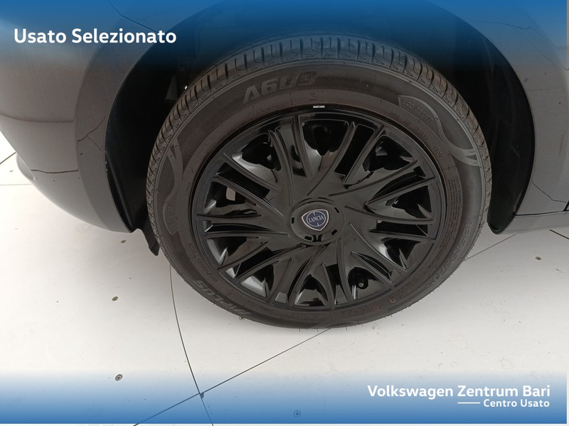 Lancia Ypsilon 1.0 firefly hybrid gold s&s 70cv - 17