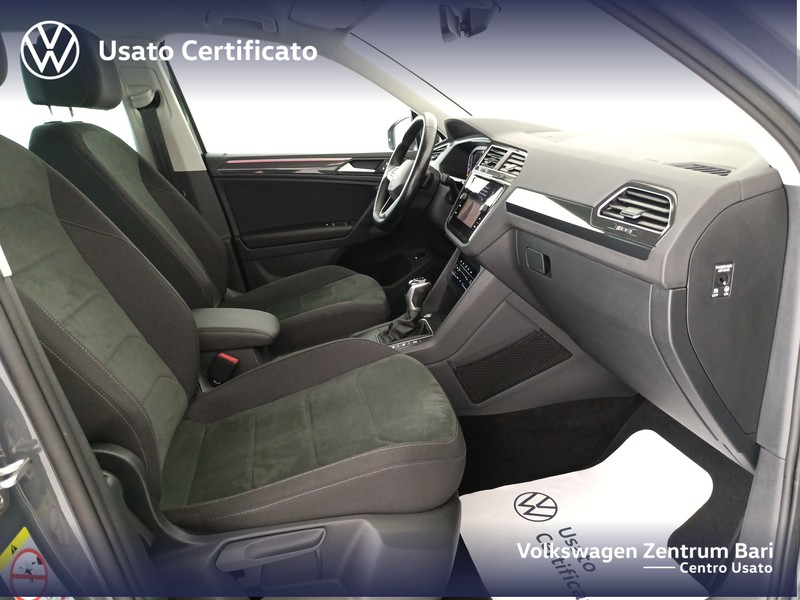 Volkswagen Tiguan 2.0 tdi elegance 150cv dsg - 22