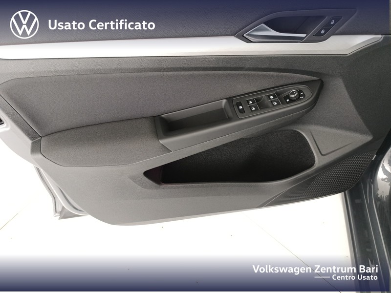 Volkswagen Golf 2.0 tdi life 115cv dsg - 12
