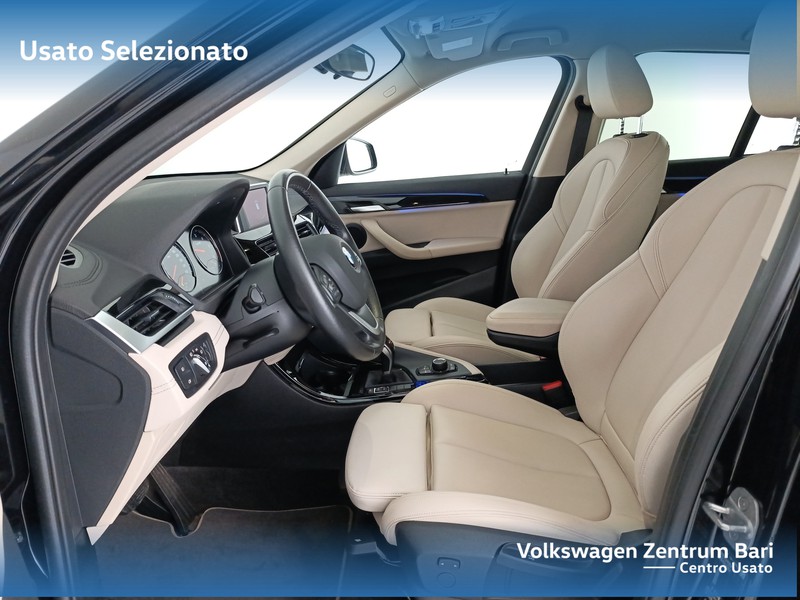 BMW X1 sdrive18d xline auto - 13