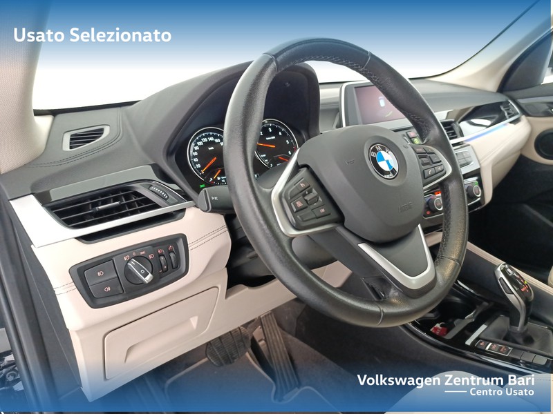 BMW X1 sdrive18d xline auto - 14