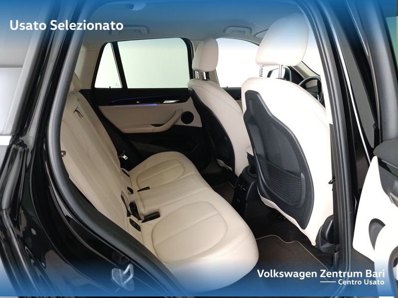 BMW X1 sdrive18d xline auto - 23