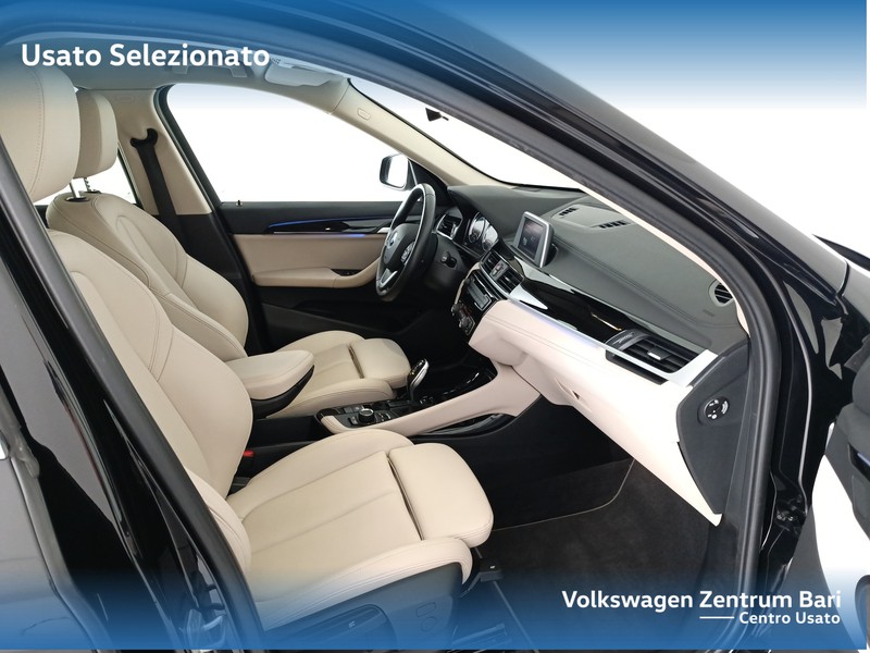 BMW X1 sdrive18d xline auto - 24