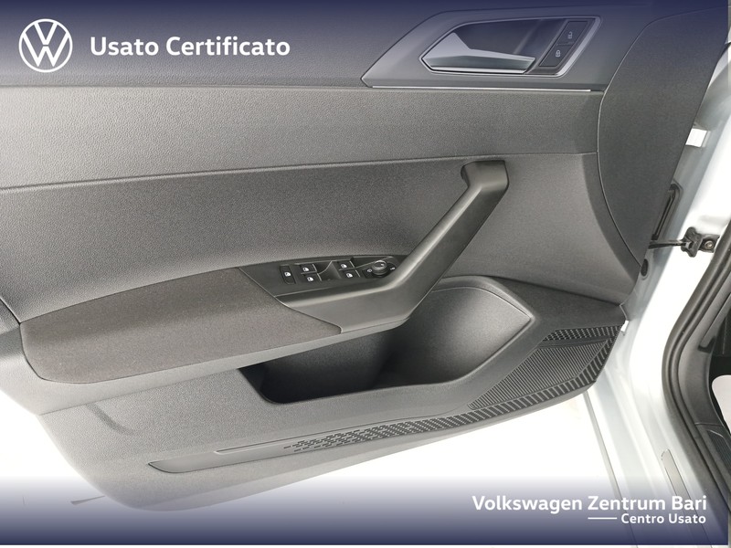 Volkswagen Taigo 1.0 tsi r-line 110cv - 12