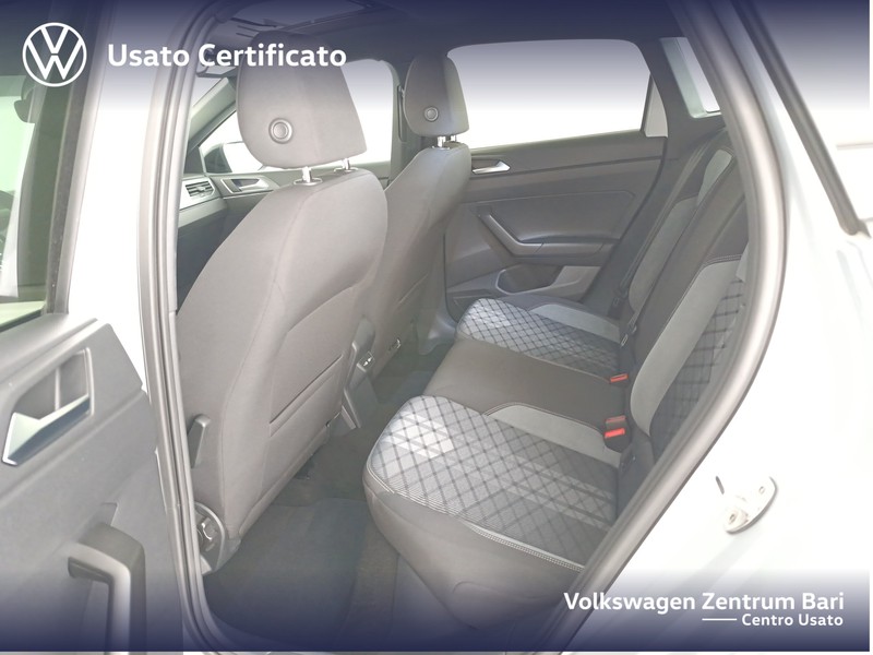Volkswagen Taigo 1.0 tsi r-line 110cv - 19