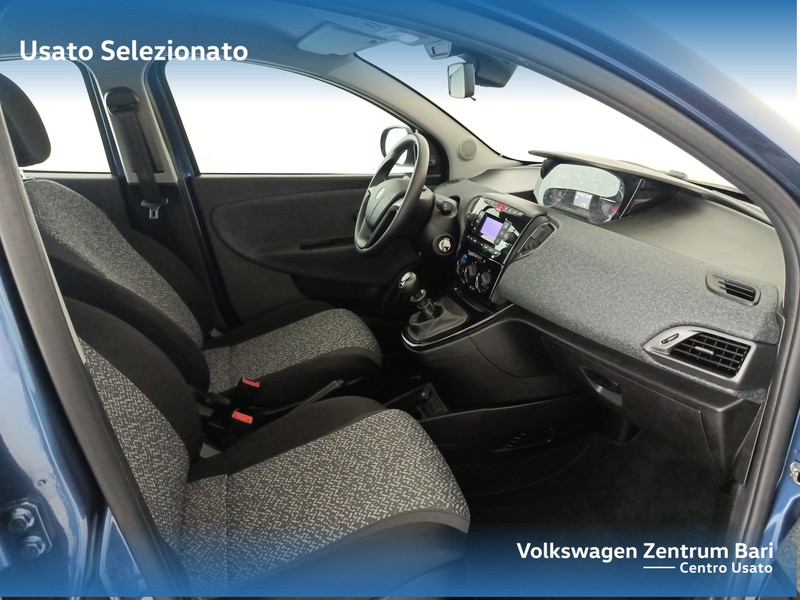 Lancia Ypsilon 1.0 firefly hybrid silver s&s 70cv - 20