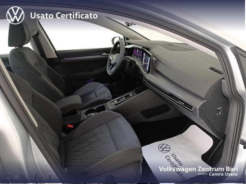 Volkswagen Golf variant 2.0 tdi style 115cv dsg - 26