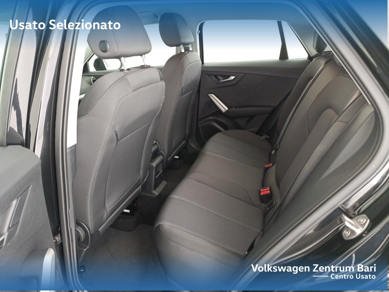 Audi Q2 30 2.0 tdi business s-tronic - 18
