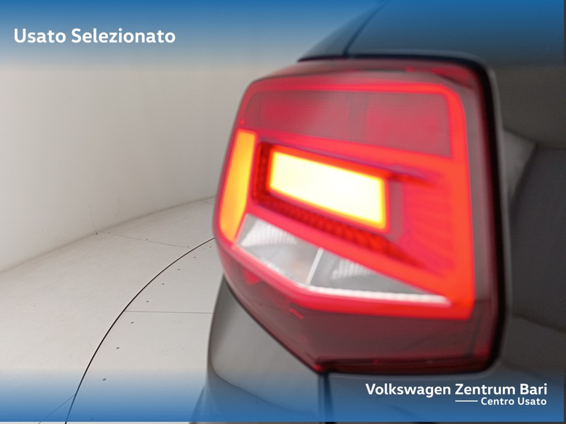 Audi Q2 30 2.0 tdi business s-tronic - 20