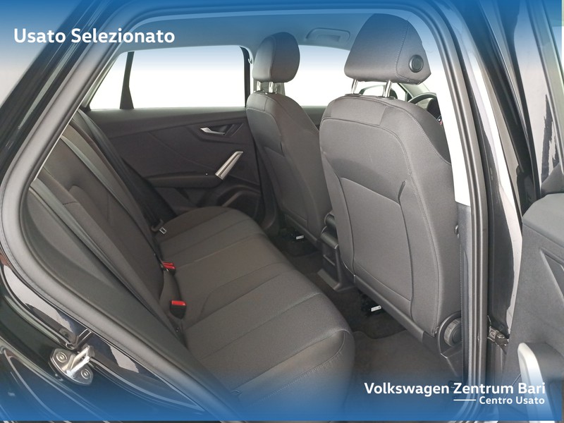 Audi Q2 30 2.0 tdi business s-tronic - 22