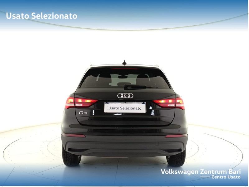 Audi Q3 35 2.0 tdi business s-tronic - 7