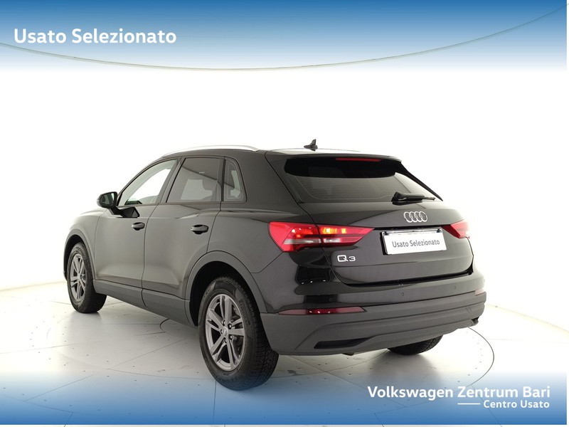 Audi Q3 35 2.0 tdi business s-tronic - 8