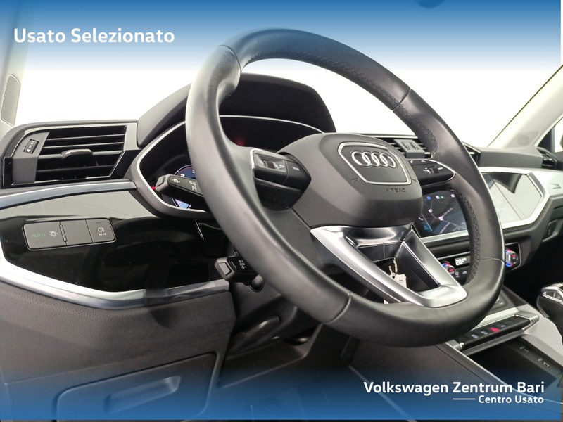 Audi Q3 35 2.0 tdi business s-tronic - 13