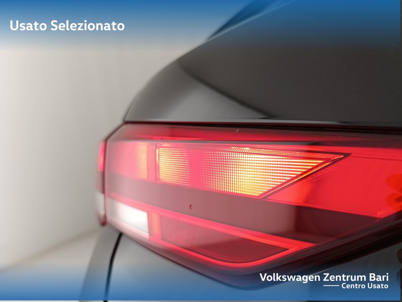 Audi Q3 35 2.0 tdi business s-tronic - 16