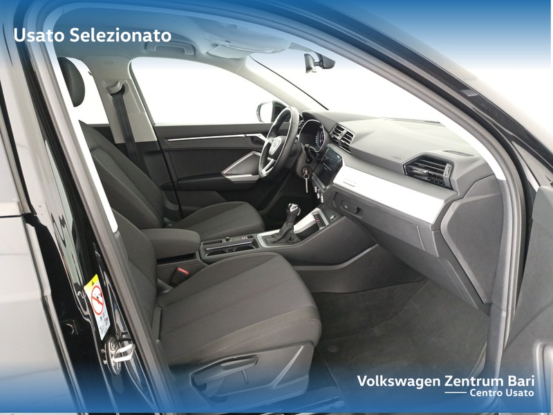 Audi Q3 35 2.0 tdi business s-tronic - 19
