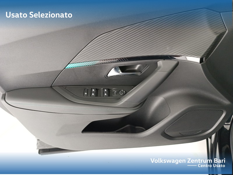 Peugeot 2008 1.5 bluehdi allure pack s&s 130cv eat8 - 12