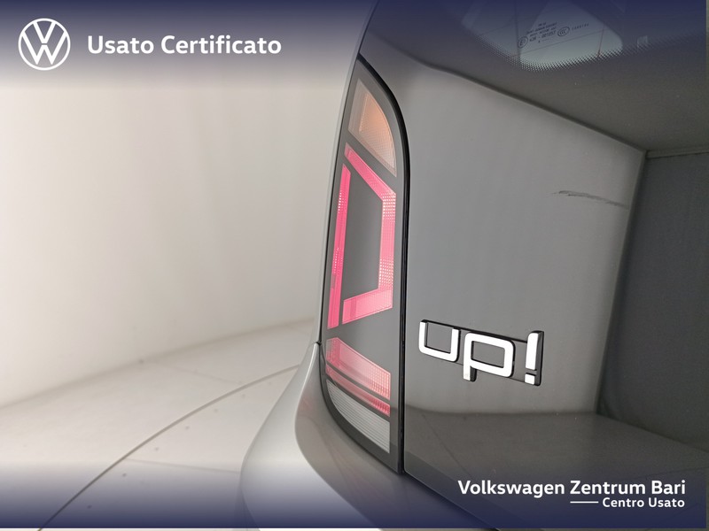 Volkswagen up! 5p 1.0 move 60cv - 18