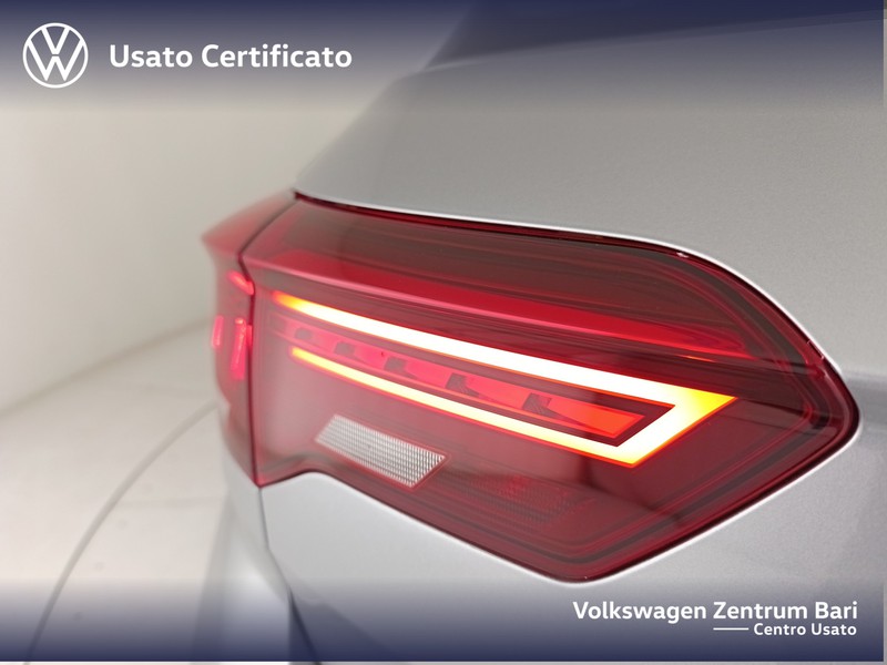 Volkswagen T-Roc 1.0 tsi life 110cv - 17