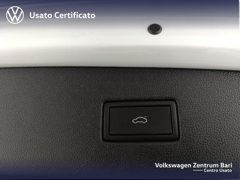 Volkswagen Tiguan 2.0 tdi r-line 150cv dsg - 22