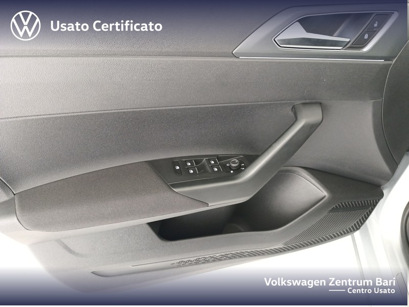 Volkswagen Taigo 1.0 tsi r-line 110cv - 13