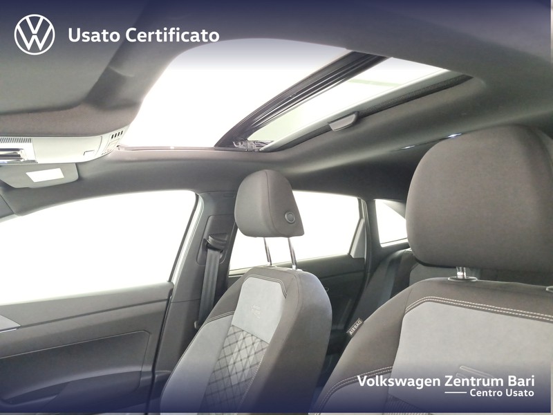 Volkswagen Taigo 1.0 tsi r-line 110cv - 18