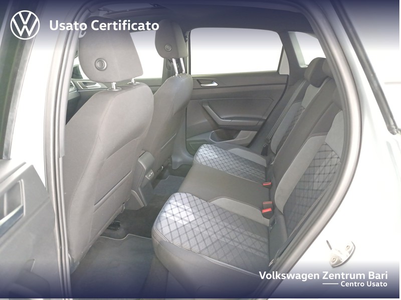 Volkswagen Taigo 1.0 tsi r-line 110cv - 21