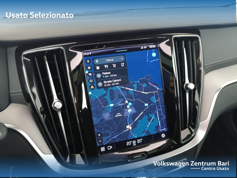 Volvo V60 2.0 b4 ultimate dark auto - 9