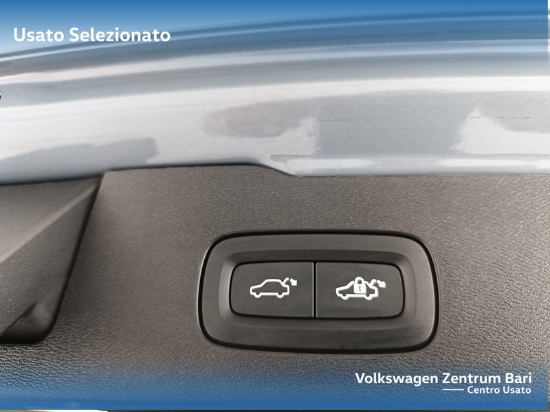 Volvo V60 2.0 b4 ultimate dark auto - 21